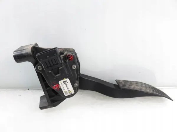 Gasreglagegivare OEM 9157998BK - Begagnad image 2