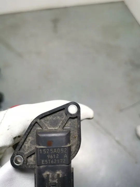 Débitmètre Mitsubishi Outlander III OEM 1525A052 image 3