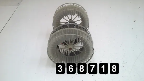 Ventilateur de chauffage Mercedes OEM AM-368718 Occasion image 3