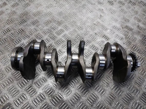 WAŁ KORBOWY NISSAN PRIMERA P12 1.9 DCI OEM image 2