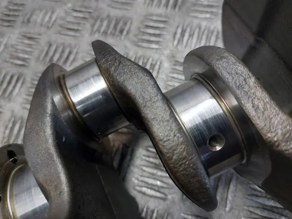 WAŁ KORBOWY NISSAN PRIMERA P12 1.9 DCI OEM image 6