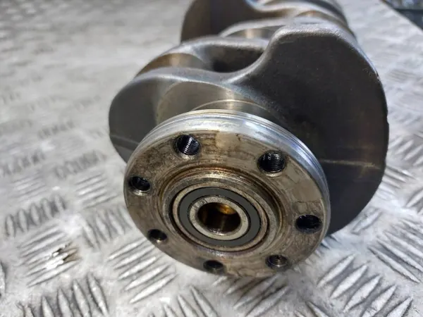 WAŁ KORBOWY NISSAN PRIMERA P12 1.9 DCI OEM image 8
