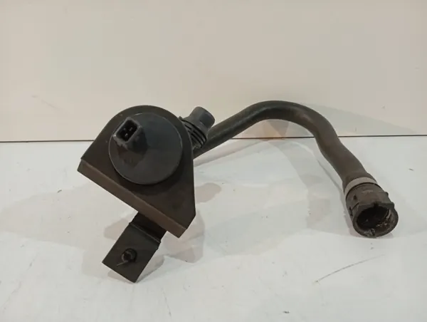 Bomba de água auxiliar BMW 6922647 para Série 5 E60/E61 image 2