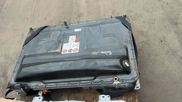Begagnat Skoda OE batteri OEM 5WA915588E, 1 Ah image 3