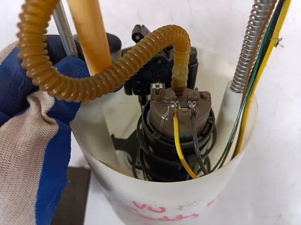 VW CADDY III BOMBA DE COMBUSTÍVEL 2K0919051B image 4