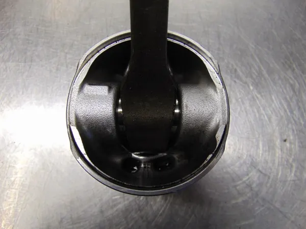 Piston Ford Mondeo IV 1.8TDCI OEM 6G9Q ECJEA image 3