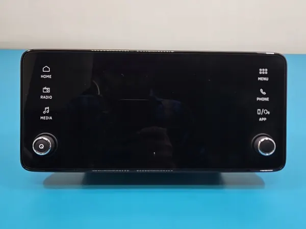 Skoda Kamiq tehdasradio OEM 657035869 image 4