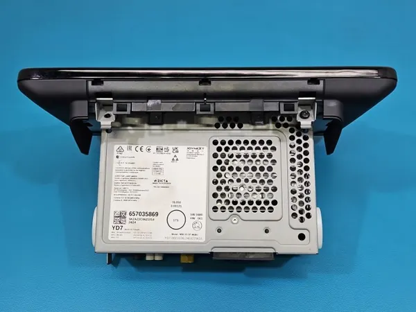 Skoda Kamiq tehdasradio OEM 657035869 image 8