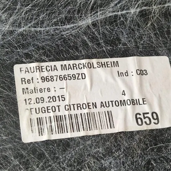 Panel lateral maletero Citroen DS5 OEM 96876659ZD image 4