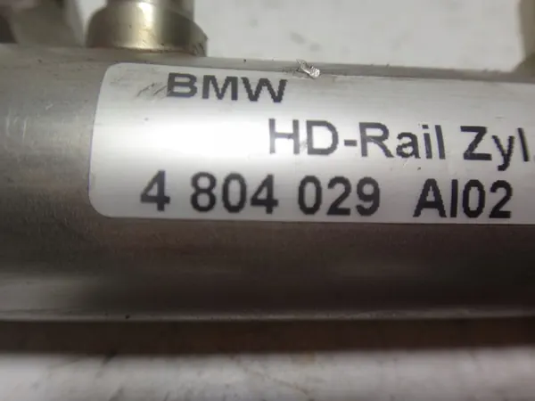 Rampe d'injection BMW 4804029 2375198-01 Cyl 5-8 image 3