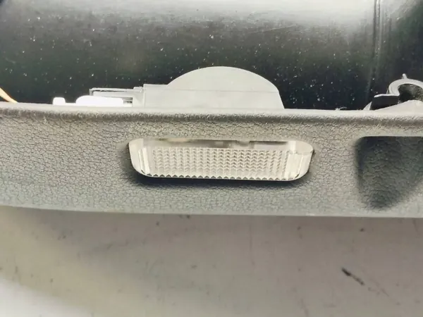 Ovipeite Oikea Etu Audi A4 B8 OEM 8K2867106 image 9
