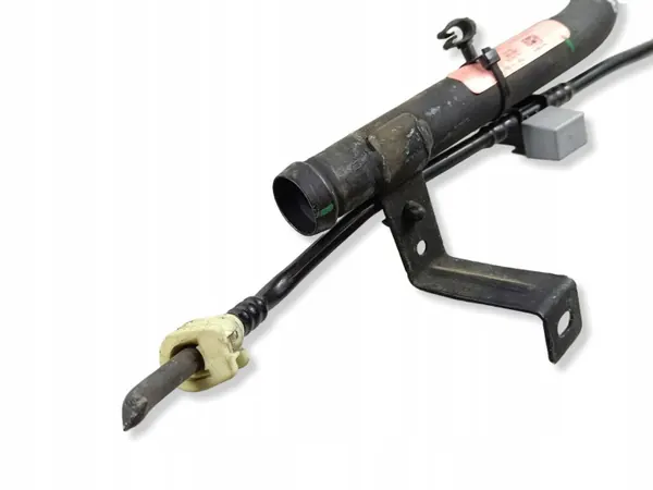 Pescoço de enchimento combustível Jeep OEM 068424159AD - Usado image 3