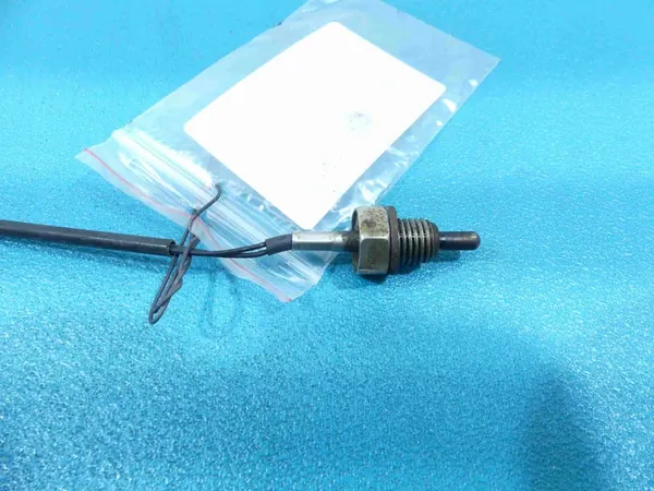 Sensor de temperatura de escape VW Golf VI 2.0 TDI image 3