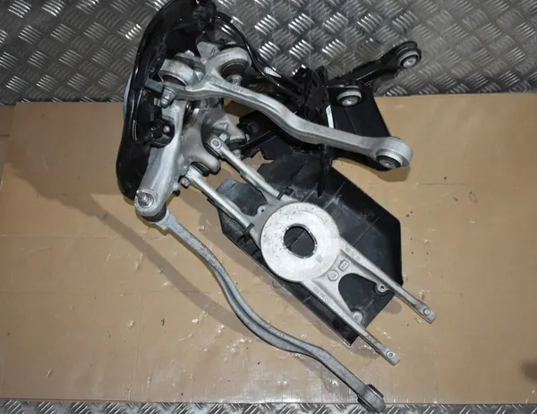 Bakre Vänster Upphängning Mercedes W214 image 8