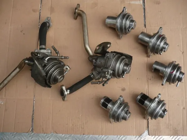 Válvula EGR Mercedes Clase A Clase B 6401401960 image 5