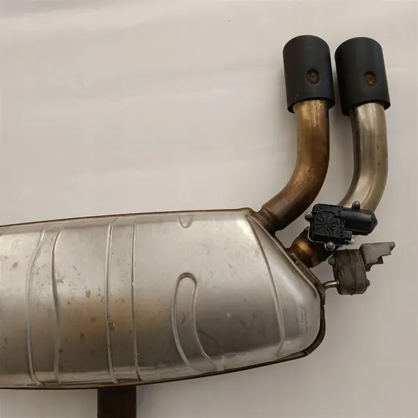 Audi RSQ3 Auspufftopf OEM 83A253211A Gebraucht image 3