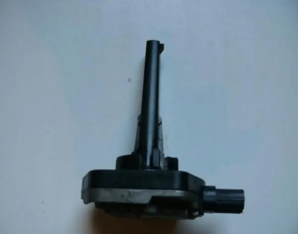 Capteur de niveau d'huile 2.2 i-CTDI Honda CR-V III 06-12 6PR009210-00 image 3