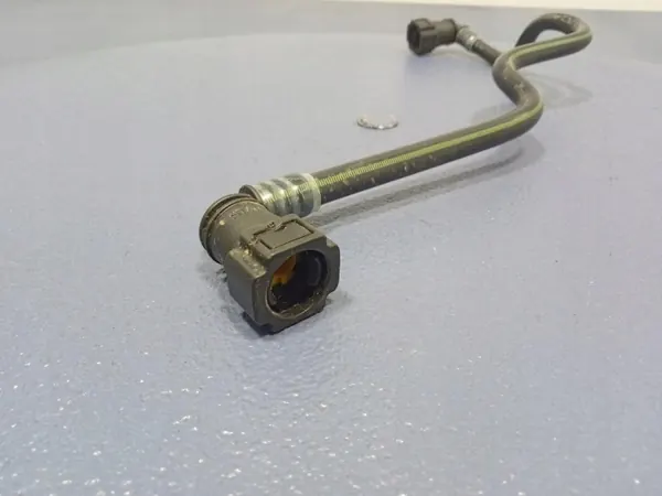 Conducto Combustible Audi SQ8 OEM 4M0201220K - Usado image 6