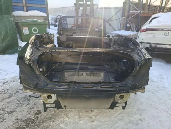Aile arrière gauche Maserati OEM 291587 2011 image 3