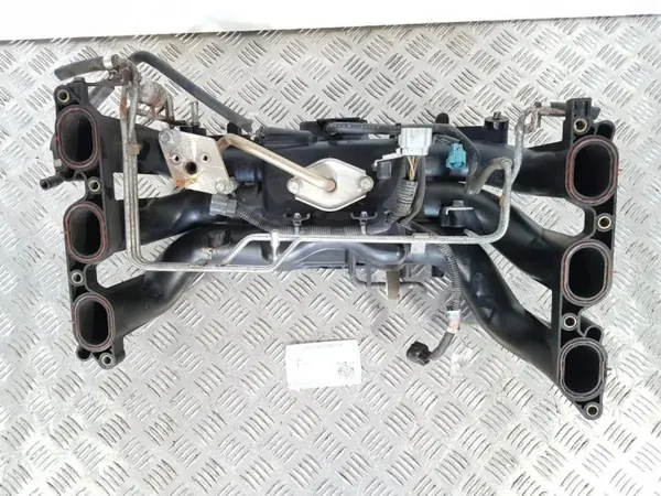 Colector de admisión Subaru OE OEM 14001AB880 - Usado image 4