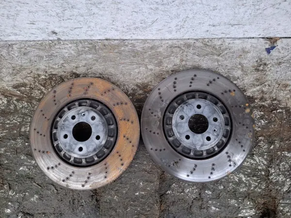 Jarrupanssit OEM 4M0615301BJ Audi RSQ3/RS3:lle image 4