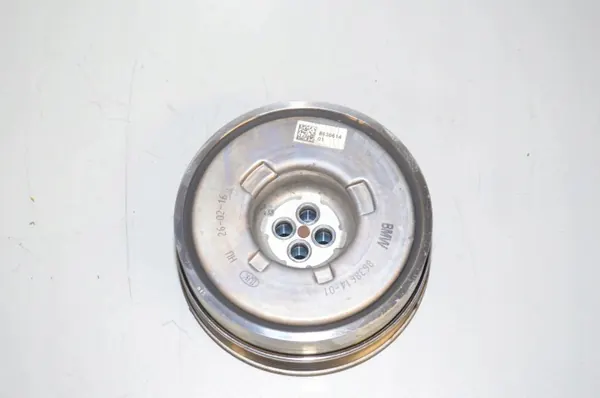 Polea BMW OE 8638614 - Estado Usado image 2
