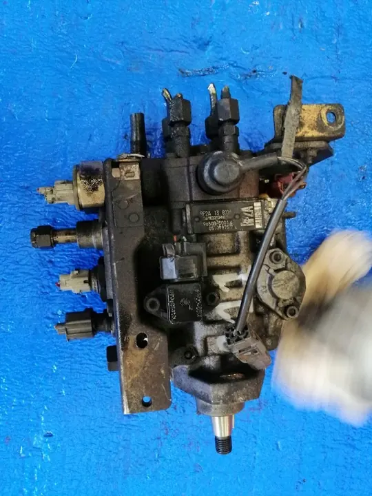 POMPA WTRYSKOWA MAZDA 626 2.0 DITD RF2A-13 800A image 3