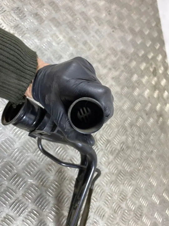 Mazda CX-9 Tankfyllningshals OEM 21L14L42125 image 10