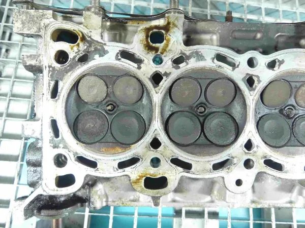 Culata Mazda OE LF27 para Mazda 3 BK usado image 10