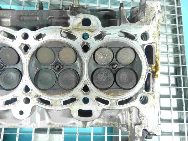 Culata Mazda OE LF27 para Mazda 3 BK usado image 9