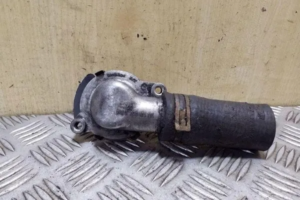 Carcasa de termostato VW TRANSPORTER V (T5) 2.5L OEM 070121114 image 4