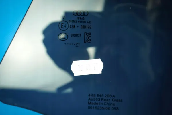 Vidro traseiro porta direita Audi A7 4K8 OEM 4K8845206A image 3