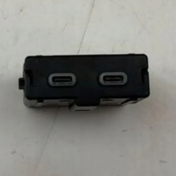 OEM 3G5035718A USB-C-aansluiting voor VW Passat B8/Arteon image 2