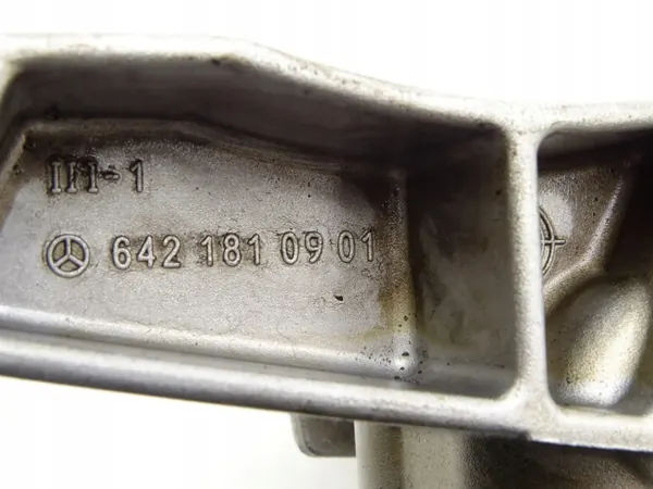 Öljypumppu OEM 6421810901 Mercedes ML W164 3.0 CDI:lle image 5