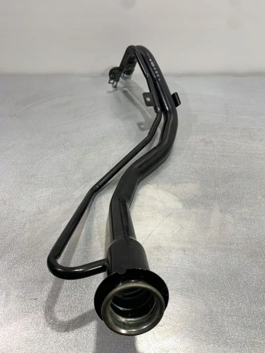 Mitsubishi brandstoftankhals OEM FBZ19117 - Gebruikt image 4