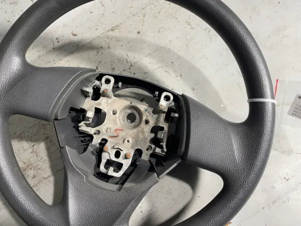 Volant d'occasion OEM AVJ7234 pour Mitsubishi image 8