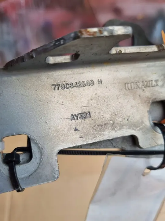 RENAULT CLIO II 98-01 Bisagra del capó image 2