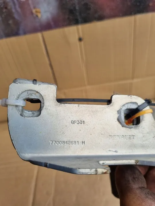 RENAULT CLIO II 98-01 Bisagra del capó image 6