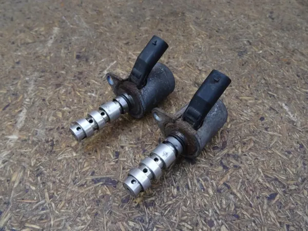 Öljypumpun venttiili OEM 04L906455A Audi A3 8V image 4