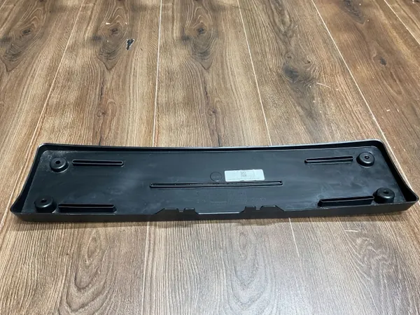Porsche Taycan Ondermat OEM 9J1807287AA image 6