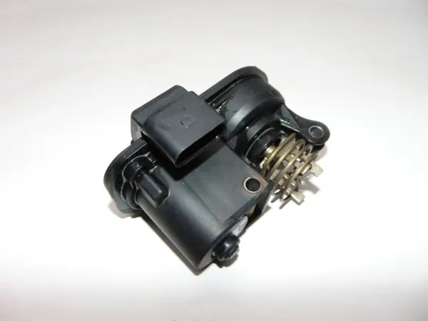 Uitlaatklep OEM M8D2-9F646-AC voor Range Rover image 7