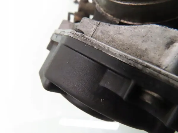 Corps de papillon OEM 06A133066E pour SKODA image 3