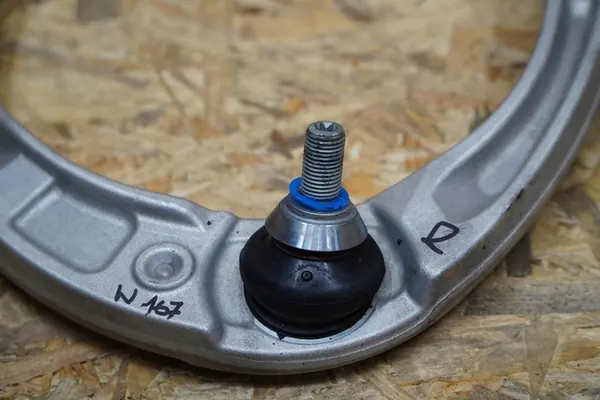 Braccio di Controllo Superiore Destro A1673301000 Mercedes GLE W167 image 2