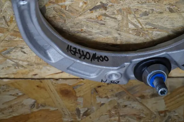 Braccio di Controllo Superiore Destro A1673301000 Mercedes GLE W167 image 4