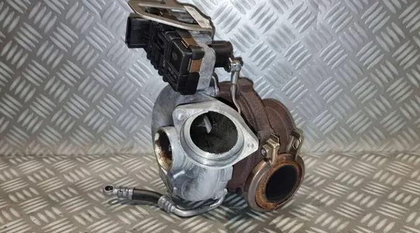 Actuador de Turbo BMW E60 E61 3.0 D 7794259 image 7