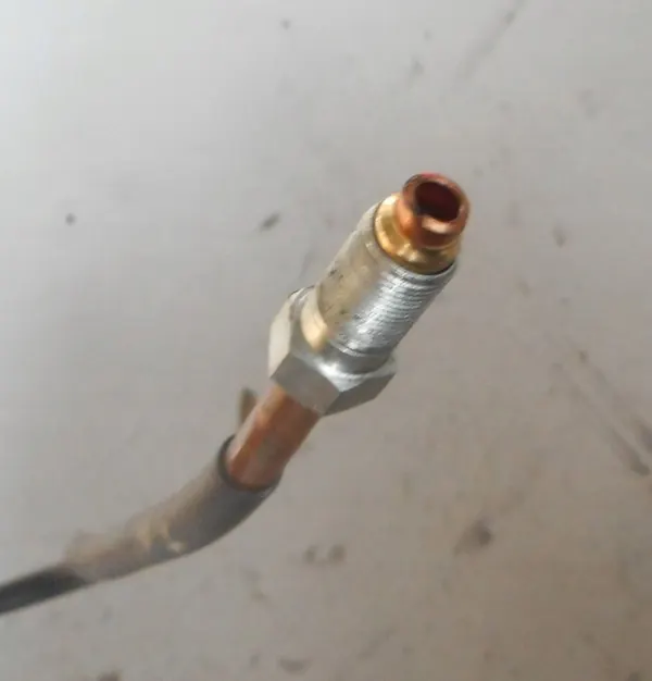 Dacia Sandero III 1.0 Tuyau de Gaz image 2