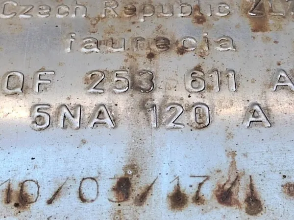 Pakoputken Vaimennin OEM 5NA120A56 VW Tiguan II:lle image 4