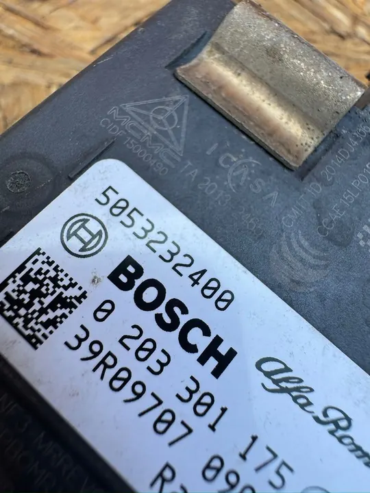 RADARSENSOR DISTRONIC ACC ALFA ROMEO GIULIA STELVIO 5053232400 image 3