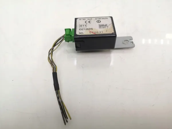 Módulo de inmovilizador Suzuki OE OEM 3719050J70 image 2