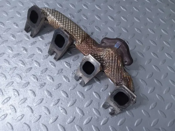 Coletor de escape lado esquerdo OEM 057253033CE Audi Q7 image 4